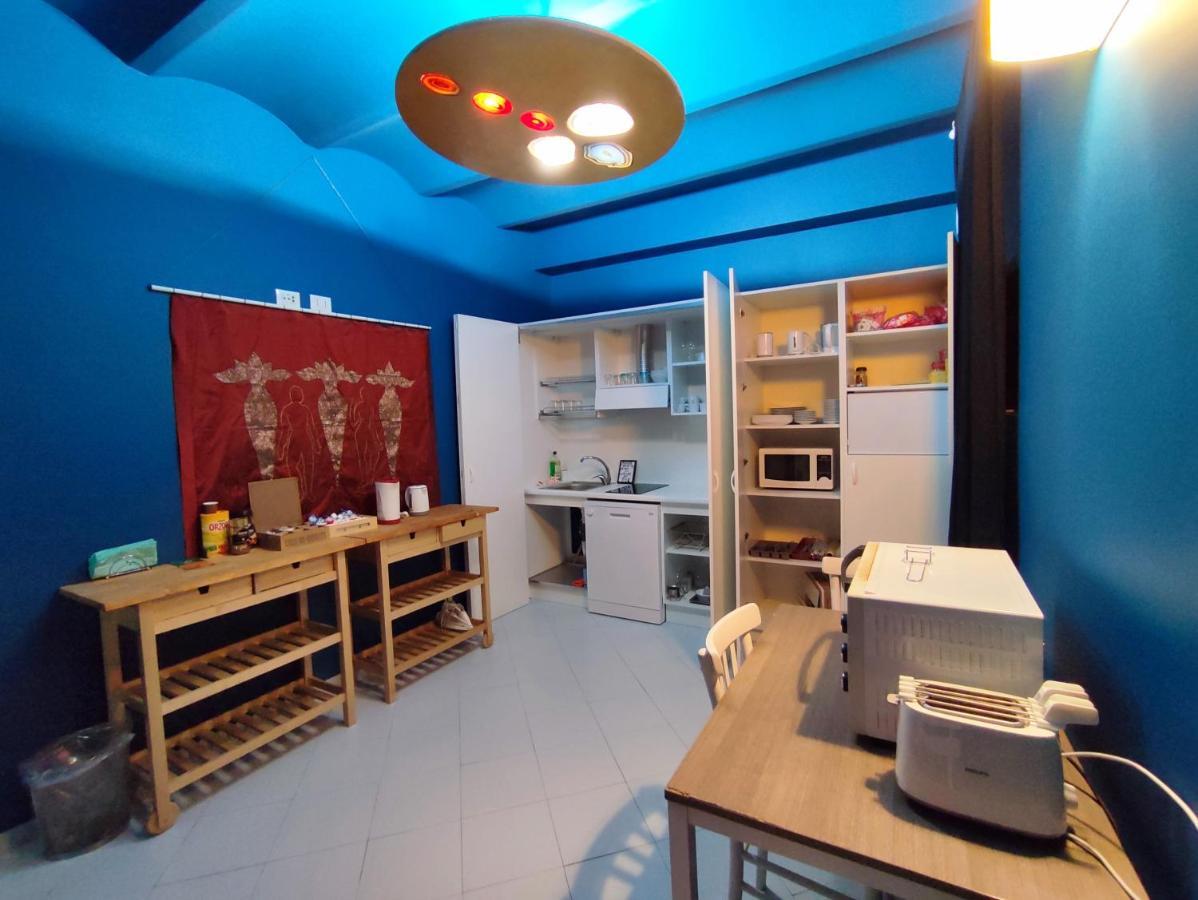 Guest house Tarshito Gallery House *