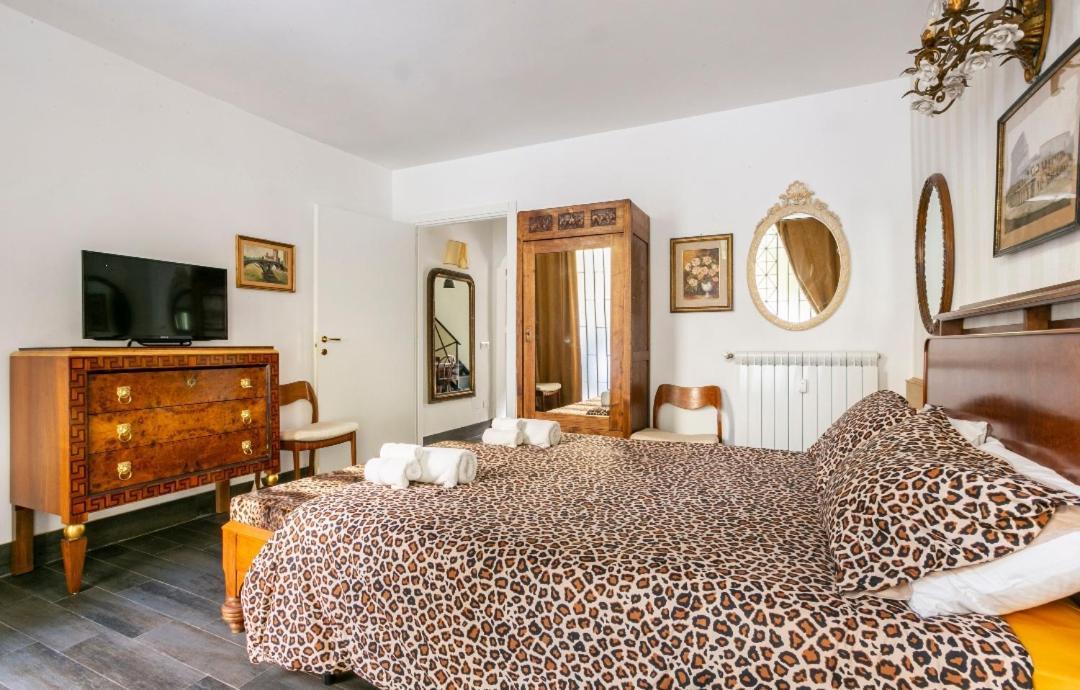 Ave Cesare Apartment Rome