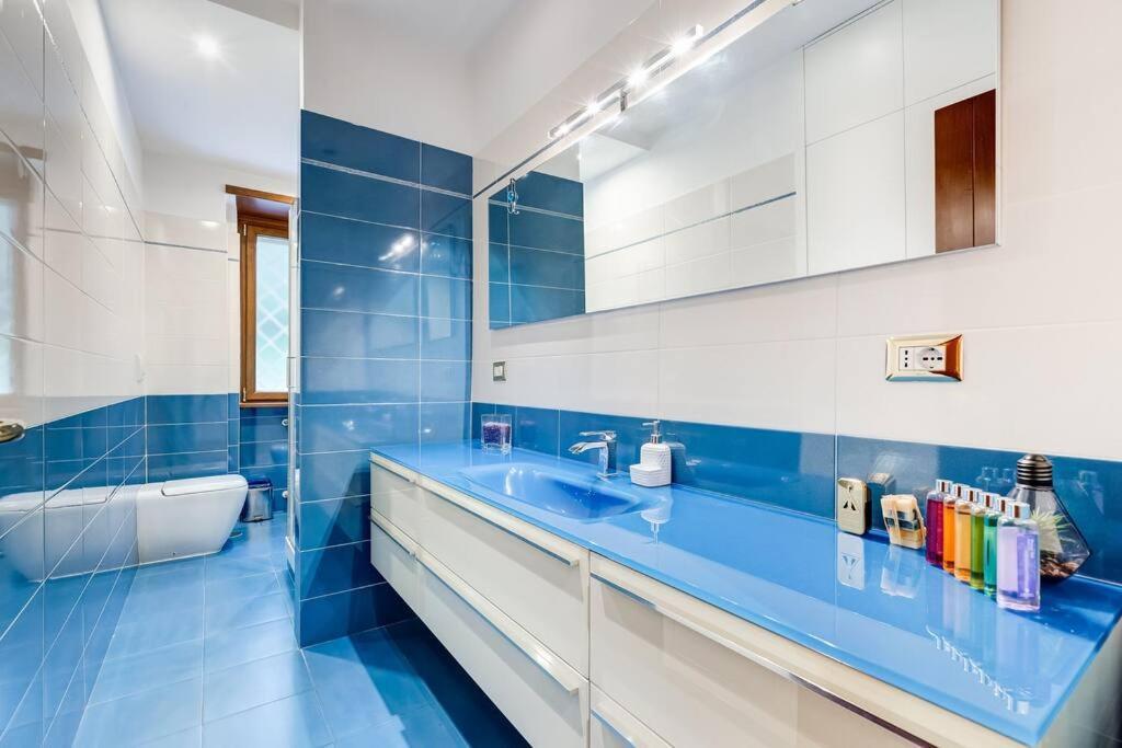 Exclusive In Eur Apartment *