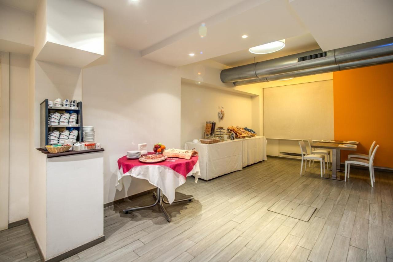 Guest house Casa Per Ferie Ravasco San Pietro Rome