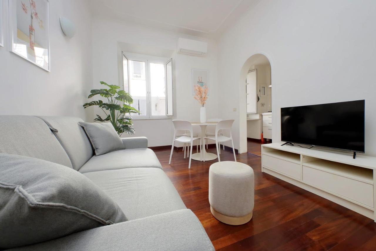 Apartment Domus Lou Elegante In Trastevere Rome