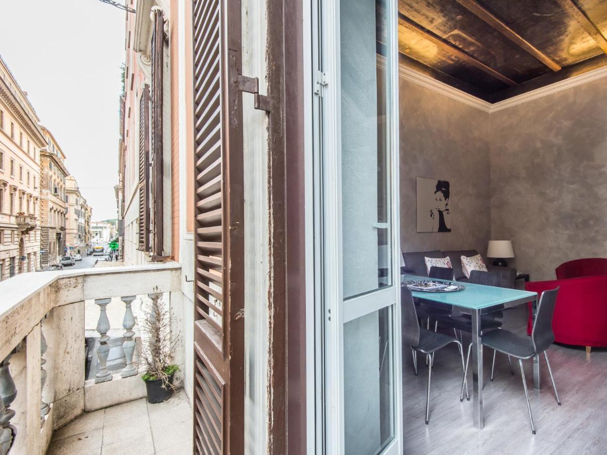 Ara Pacis Navona Apartment Rome