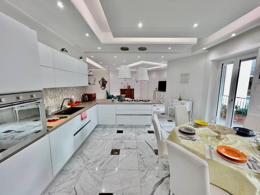 Appartamento Lussuoso 130 Mq Zona Cipro Roma