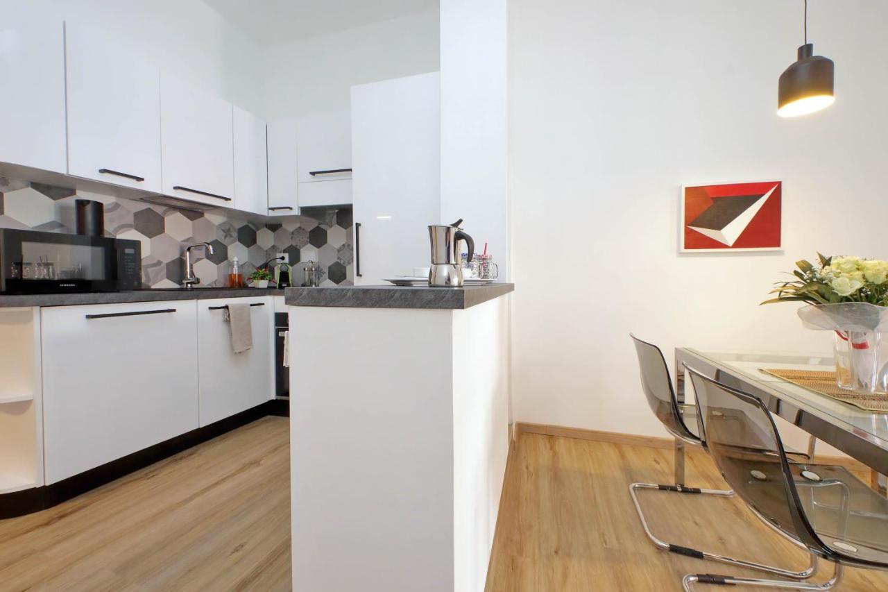 Apartment 4bnb - Cozy Albornoz Flat Rome