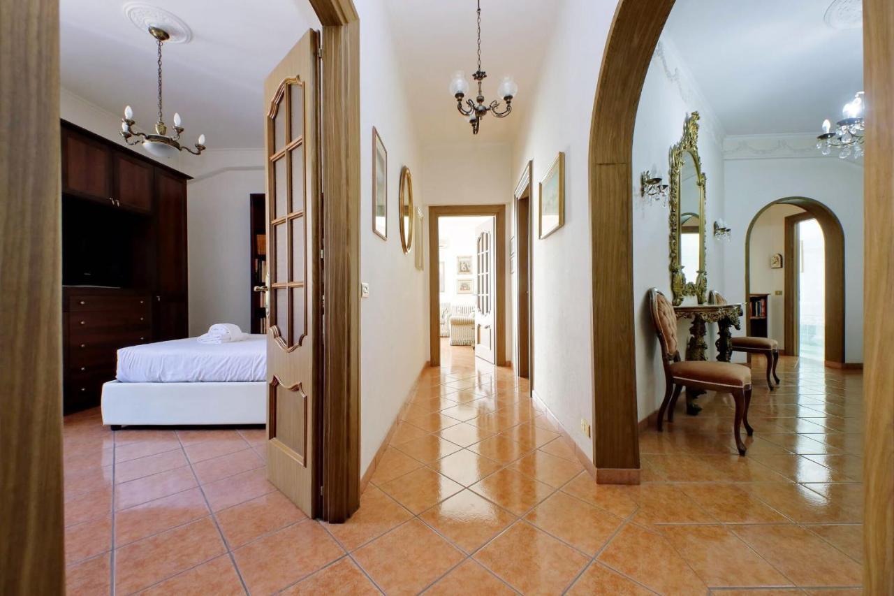 Etruria Apartment *