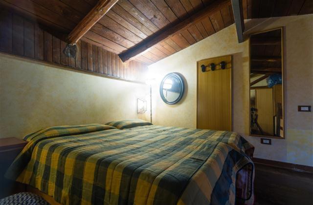 Vatican Low Cost Apartment *