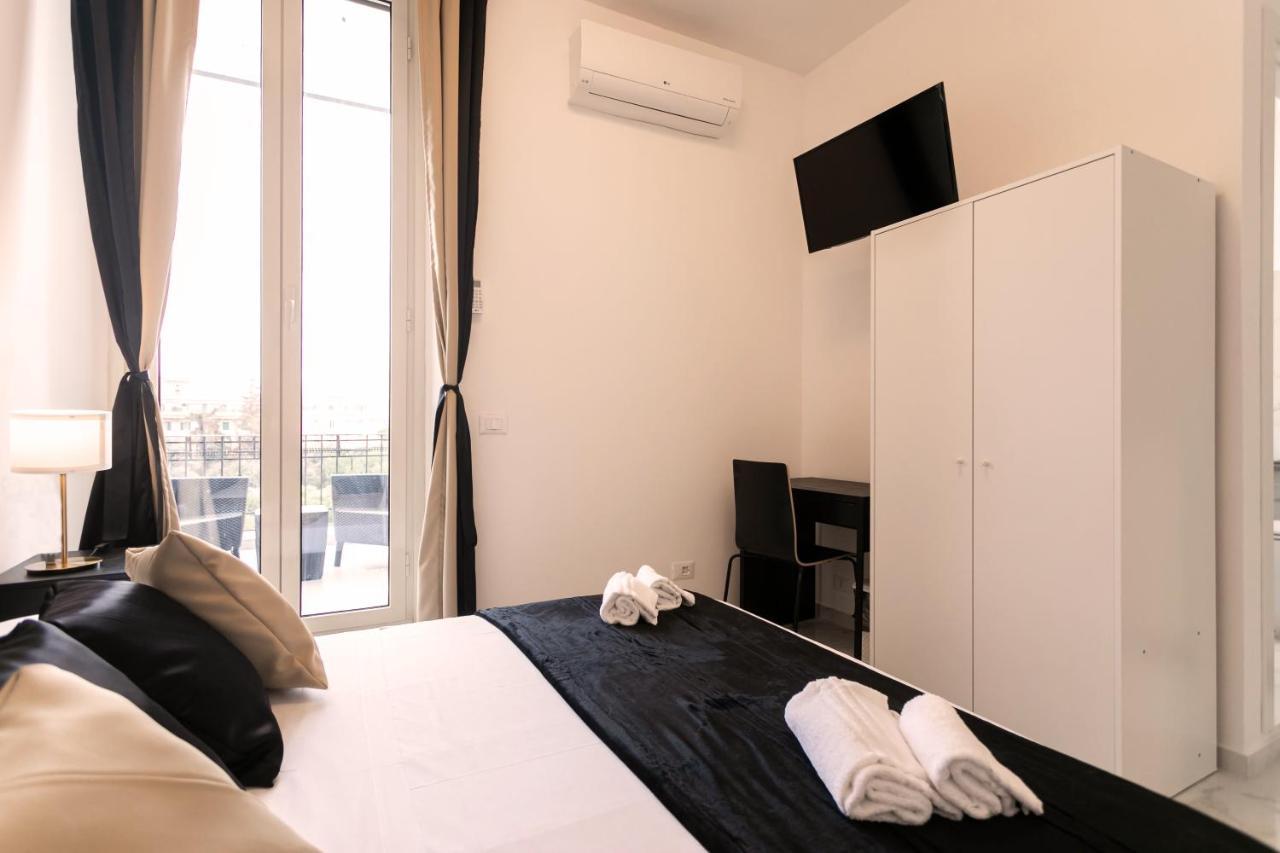 Re Di Rooftop Guest house