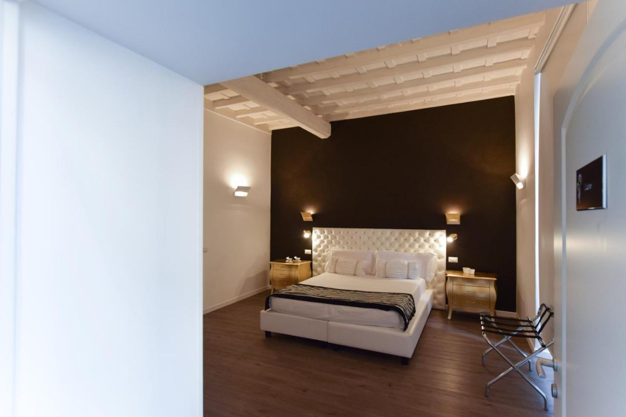Navona Secret Guest house 3*
