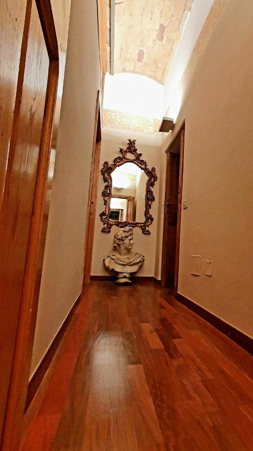Appartamento 1878s By Aat- Luxury Historic House Piazza Di Spagna