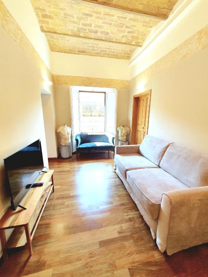 Appartamento 1878s By Aat- Luxury Historic House Piazza Di Spagna
