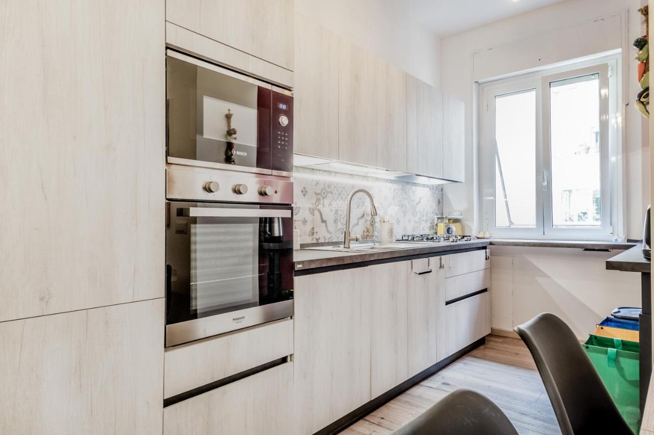Apartment Bbhome History And Design In Testaccio District