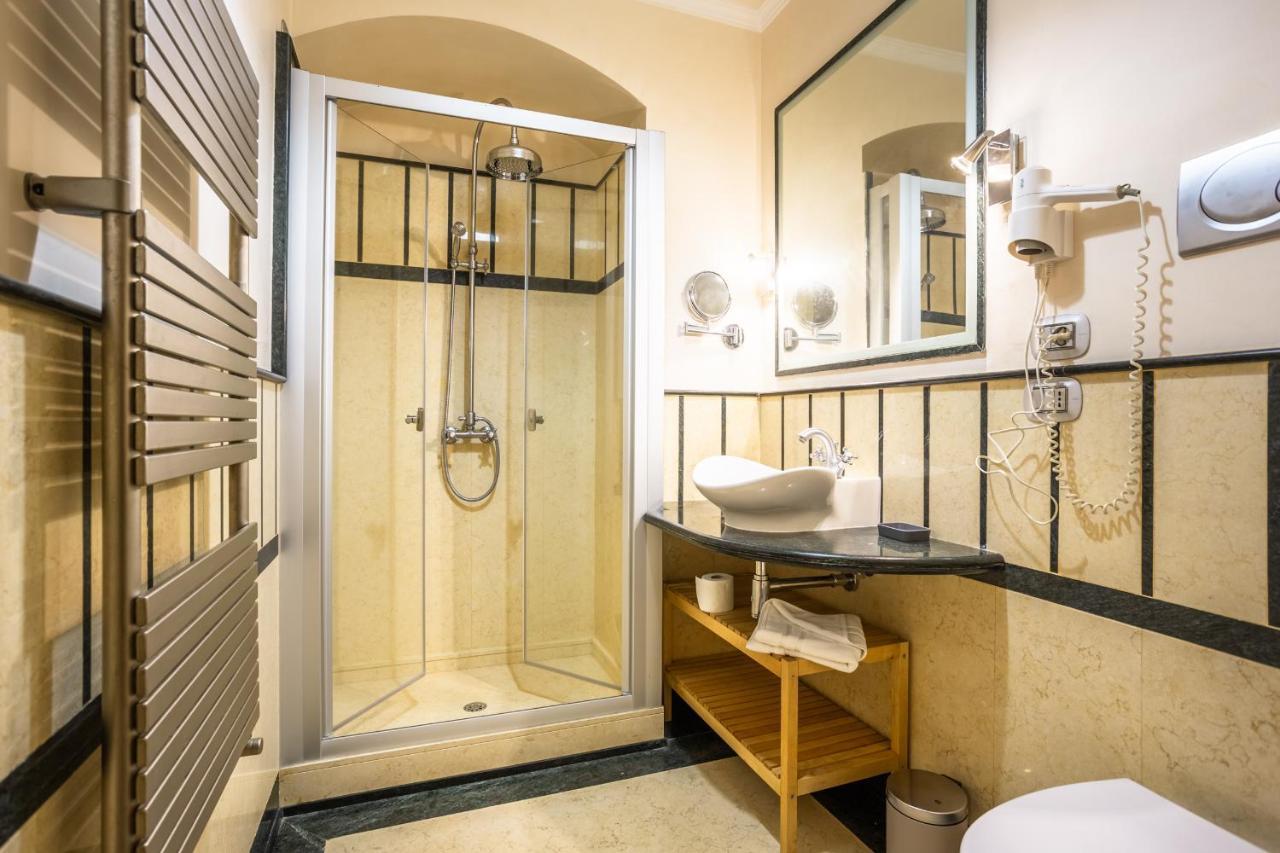 Luxury Opera Guest house