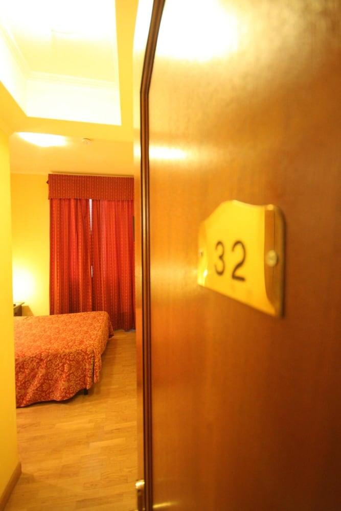 Cherubini Hotel Rome