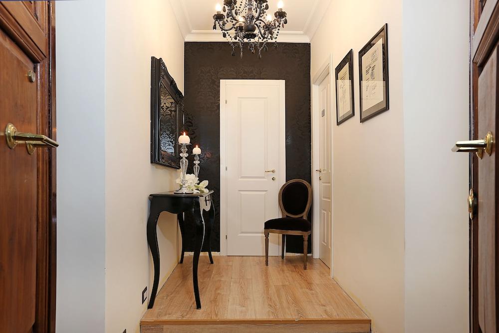 Daplace - Hqh Colosseo Guest house 2*