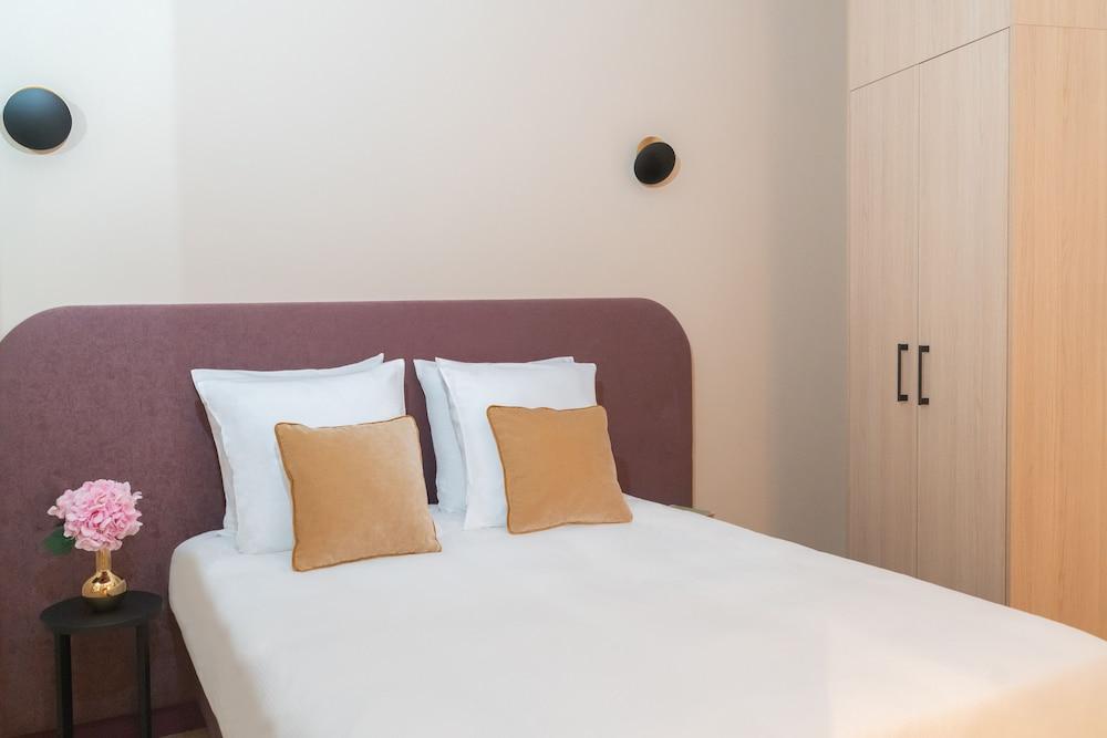 9hotel Cesari Hotel