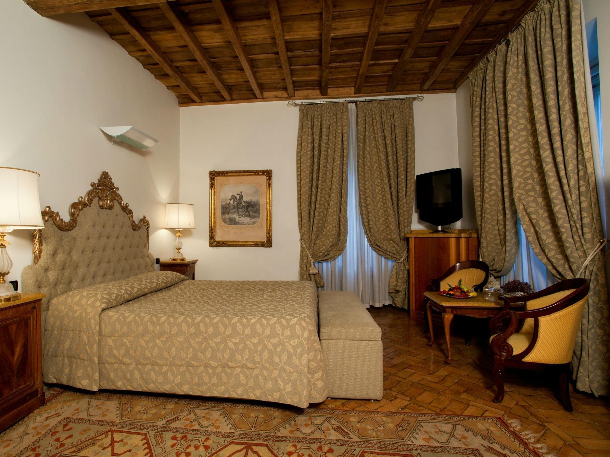 Valadier 4* Rome