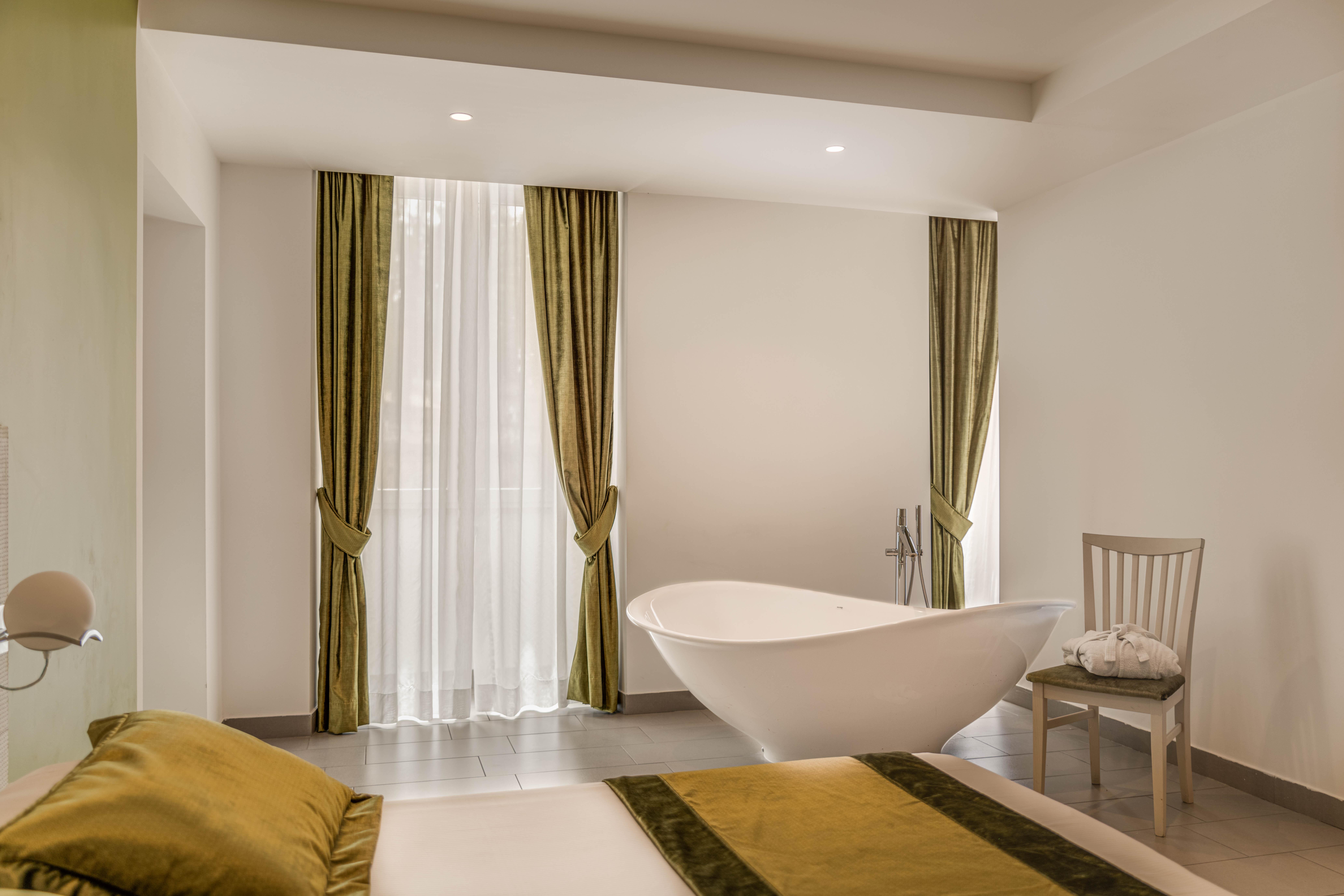 Trevi Hotel 3*