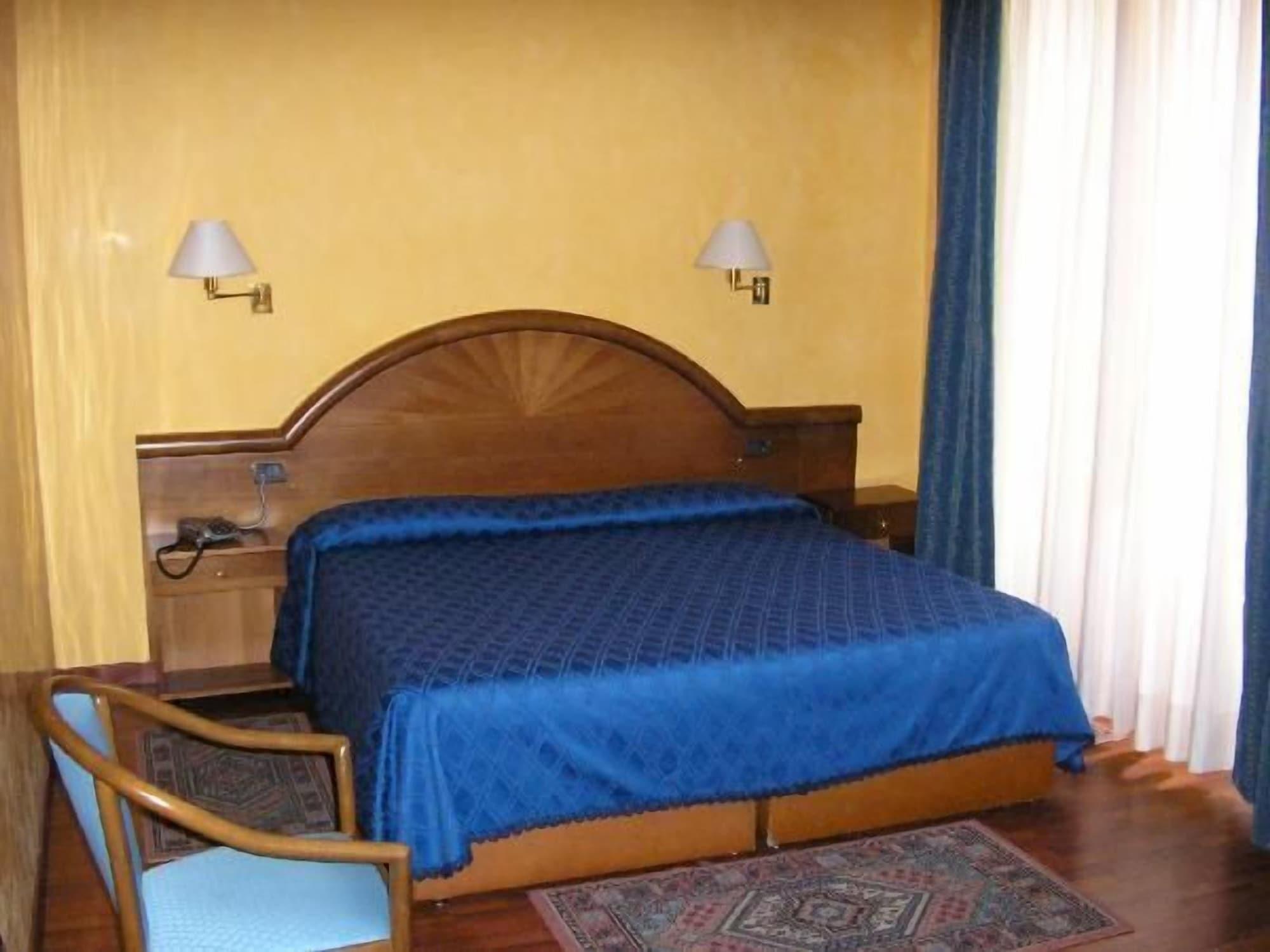 Hotel Rimini Rome