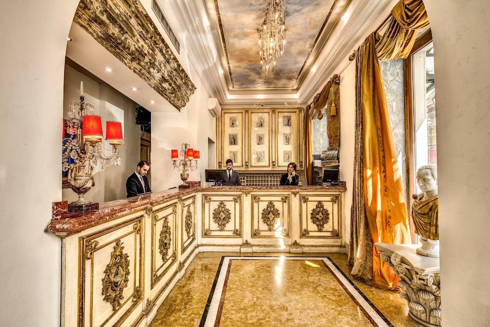 Romanico Palace Luxury & Hotel