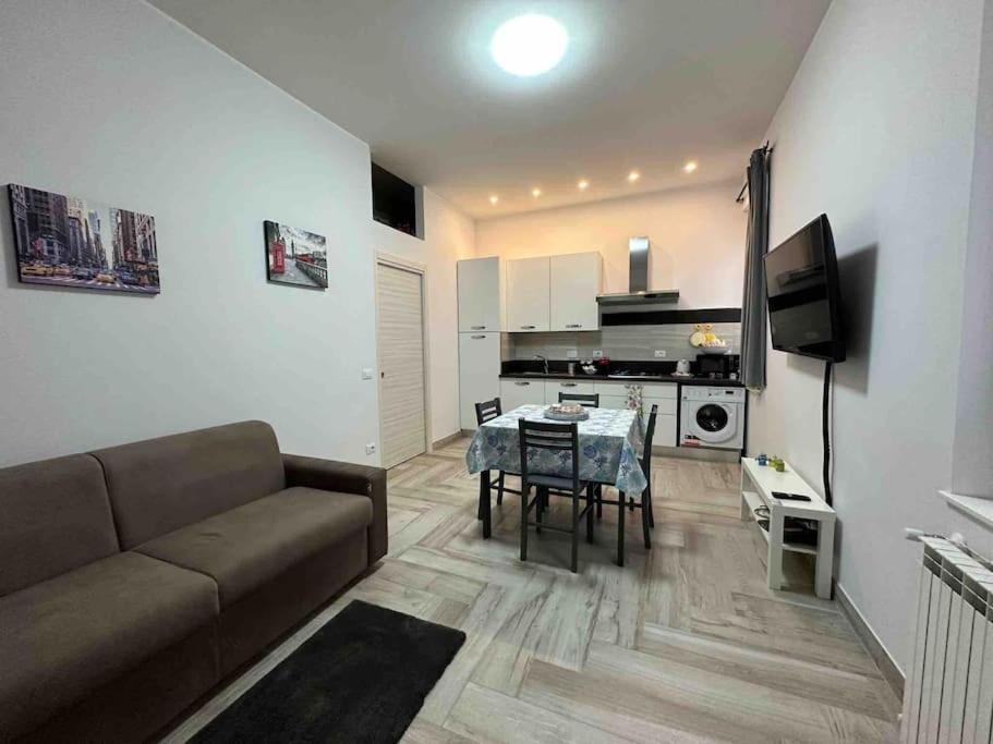Apartment Family Flat Near Metro A Rome