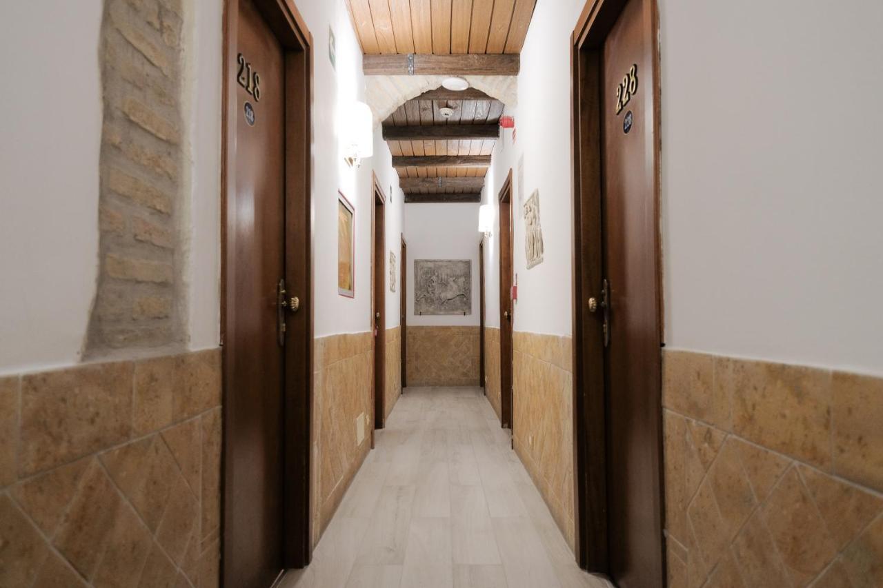 Alex Square Hotel