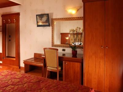 Serena Srl Hotel