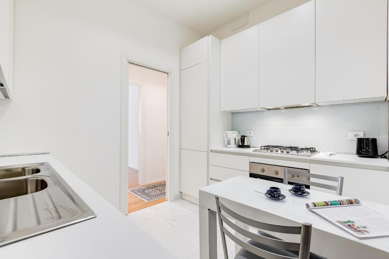 Apartment Opera Exclusive House By Premium Collection
