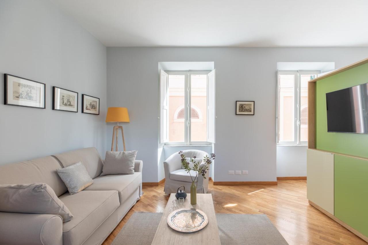 Apartment Iflat Trevi Charming