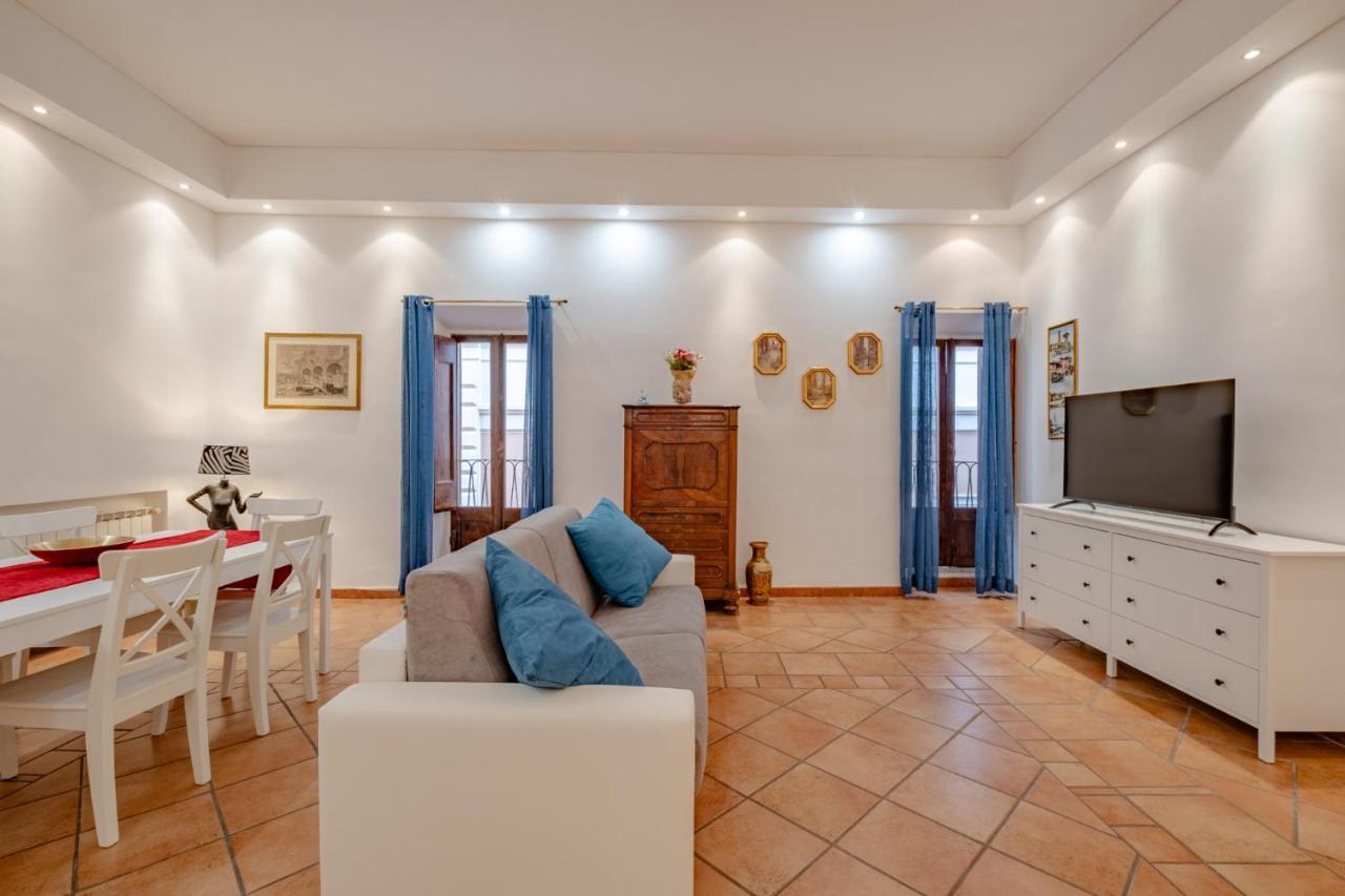 Ele Pantheon Apartment
