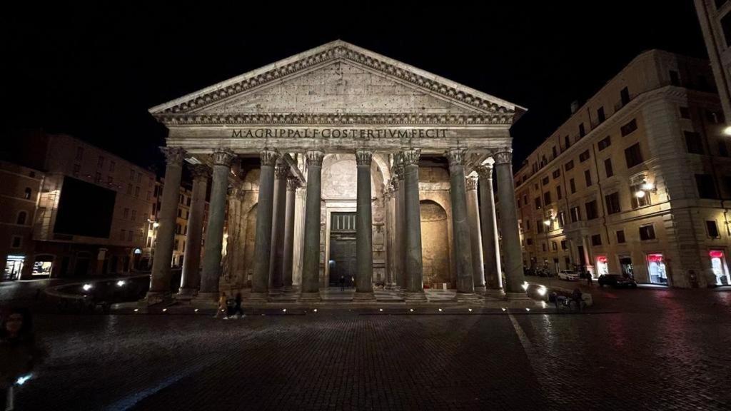 Ele Pantheon * Rome