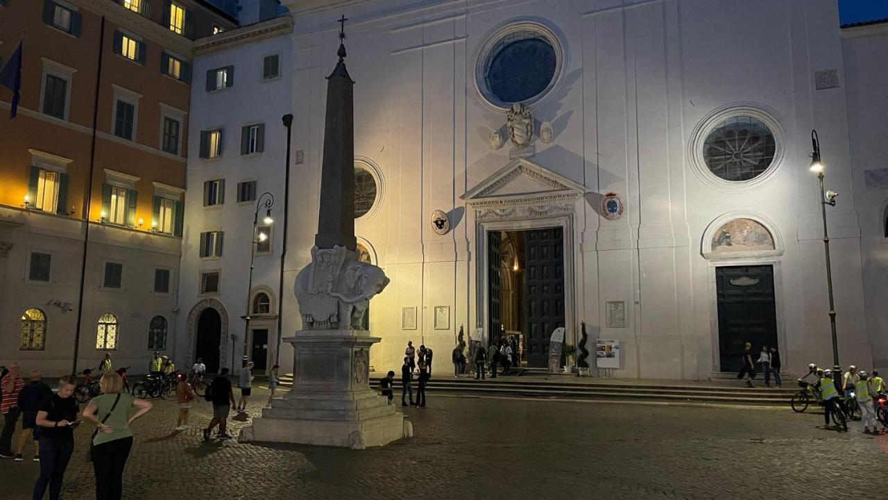 Ele Pantheon Rome