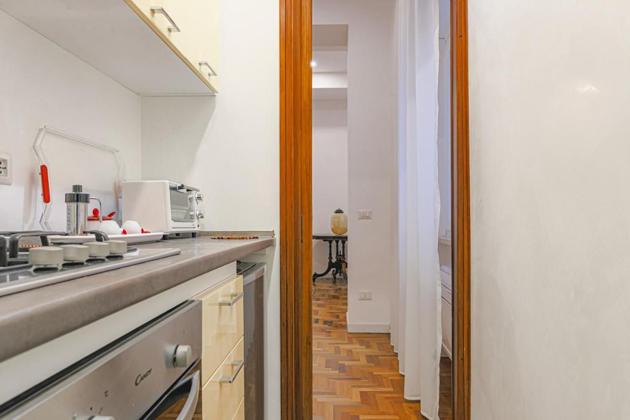 Apartment Piano 2