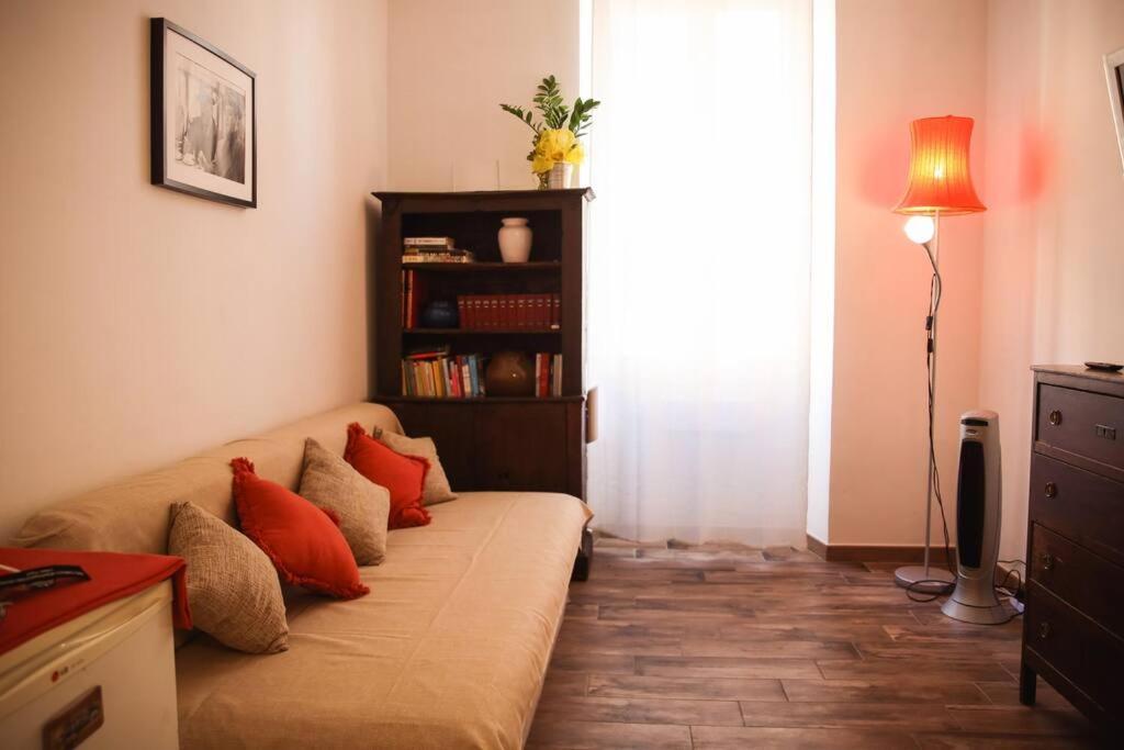 Dolce Casa In Borgo Pio Apartment Rome