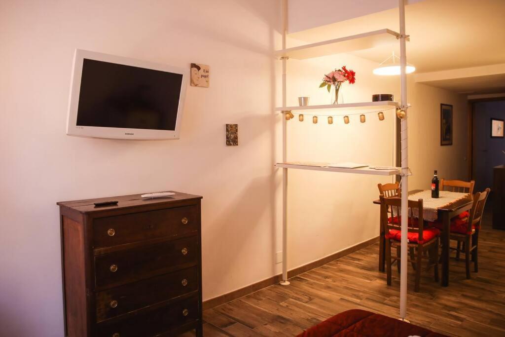 Dolce Casa In Borgo Pio Apartment *