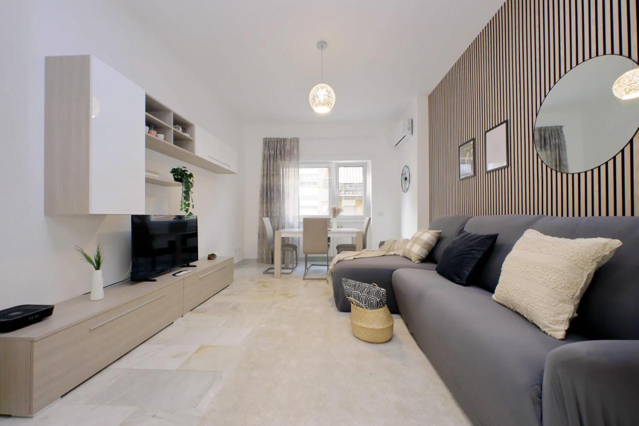 Apartment Modern Large In