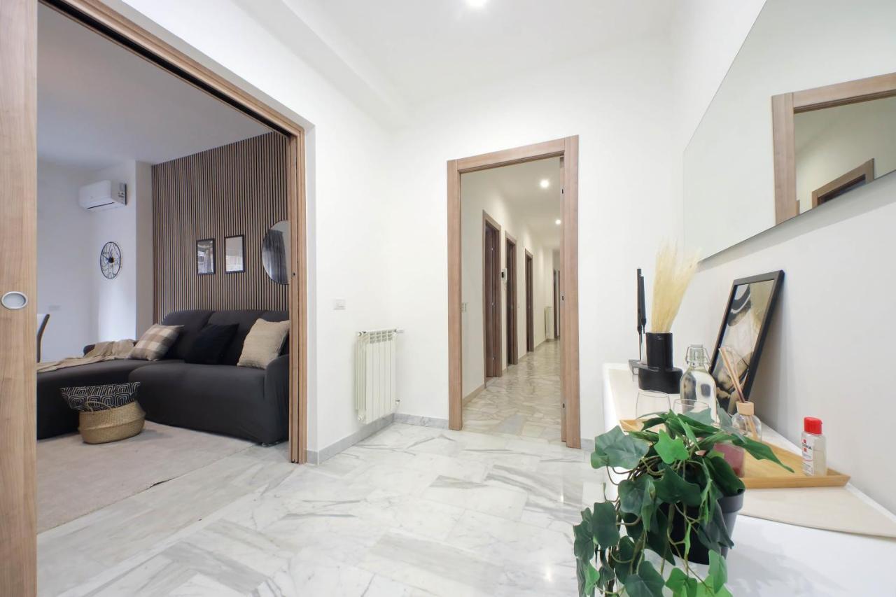 Modern Large In Rome
