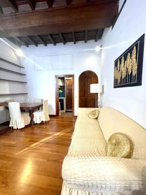 Gens Iulia Luxury Appartament *