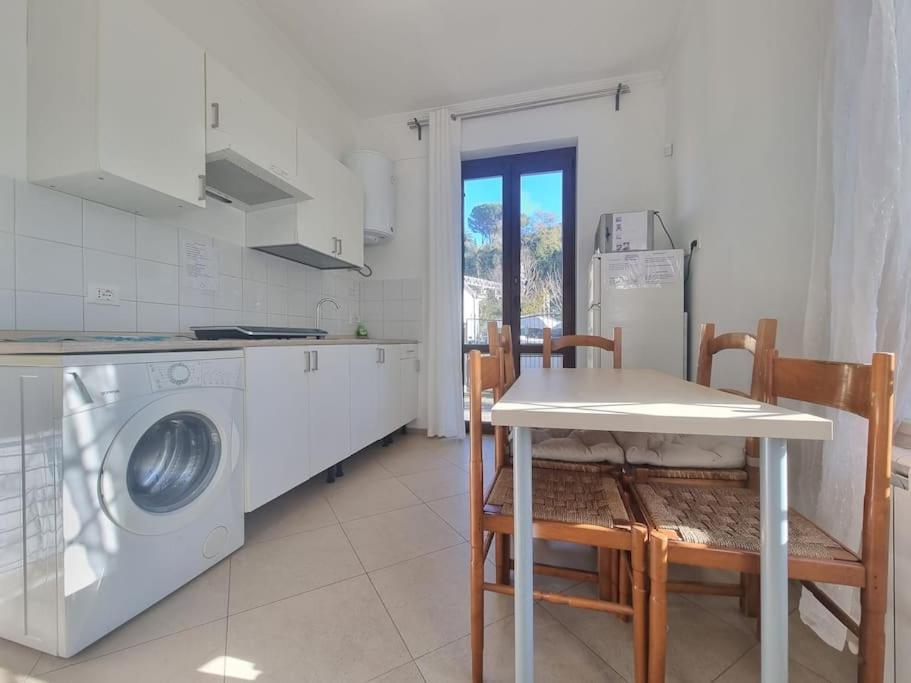 -5 Min From Bus Stop-free Parking Apartment