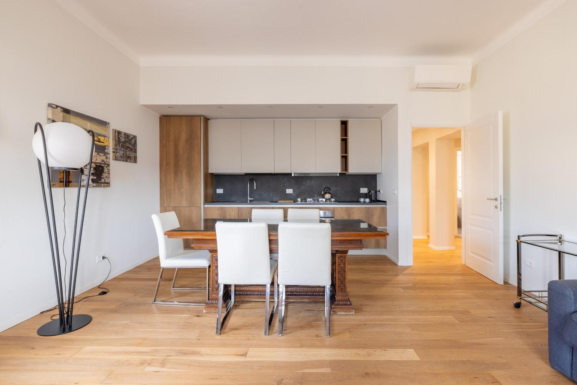 Floor With Rooftop Terrace Near St. Peter Apartment