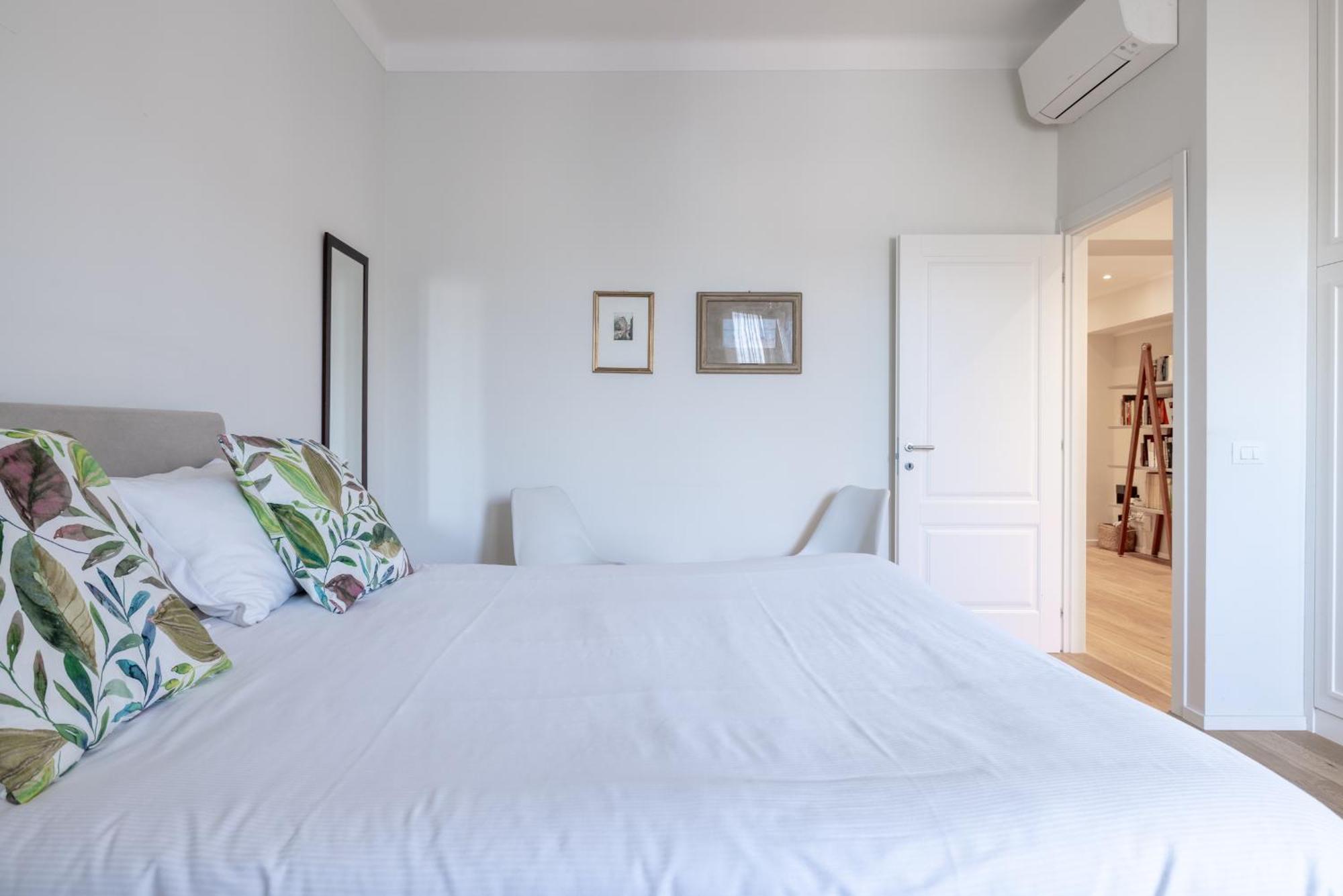 Apartment Floor With Rooftop Terrace Near St. Peter