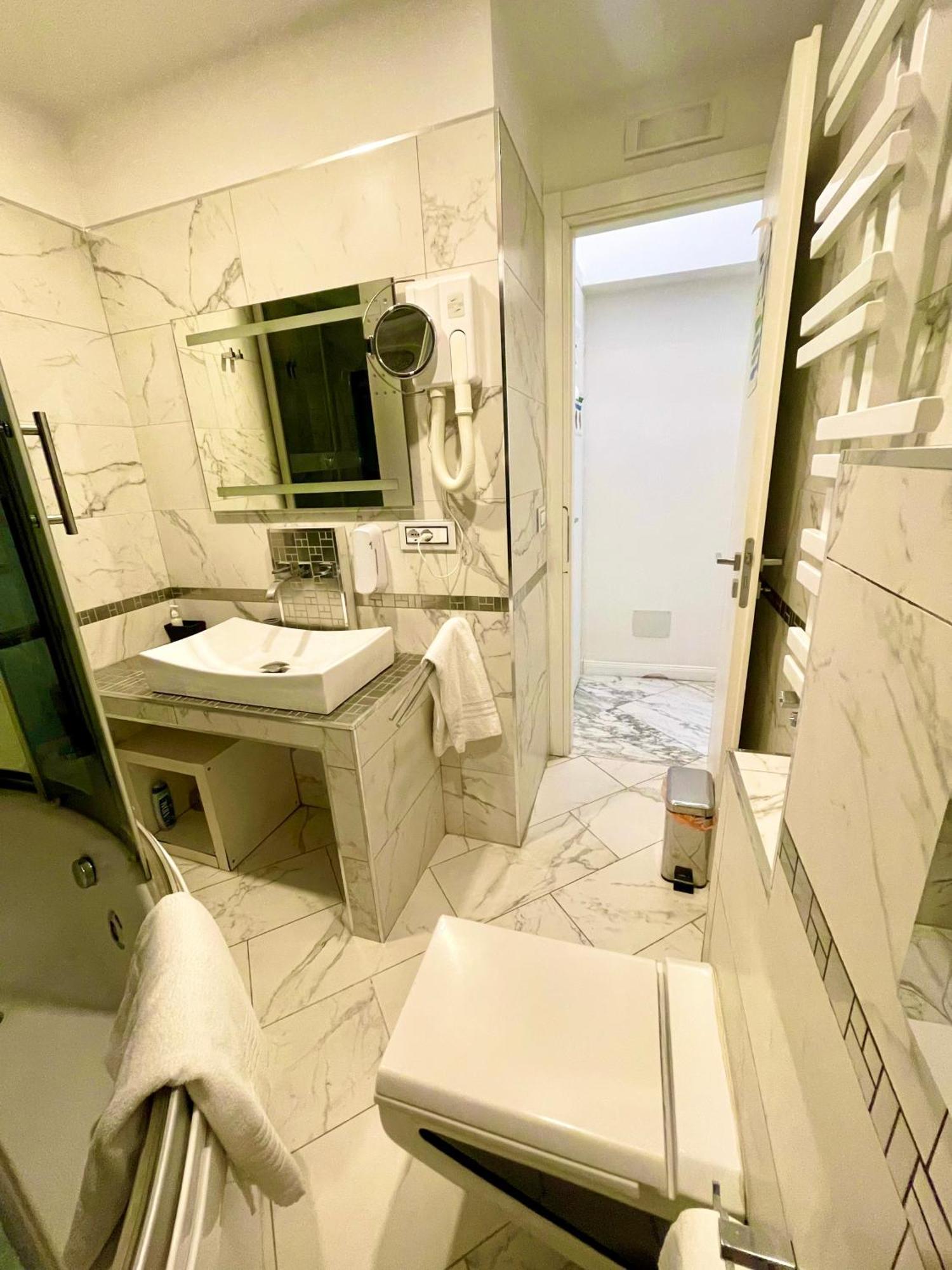 Parisa Bed & Breakfast Rome