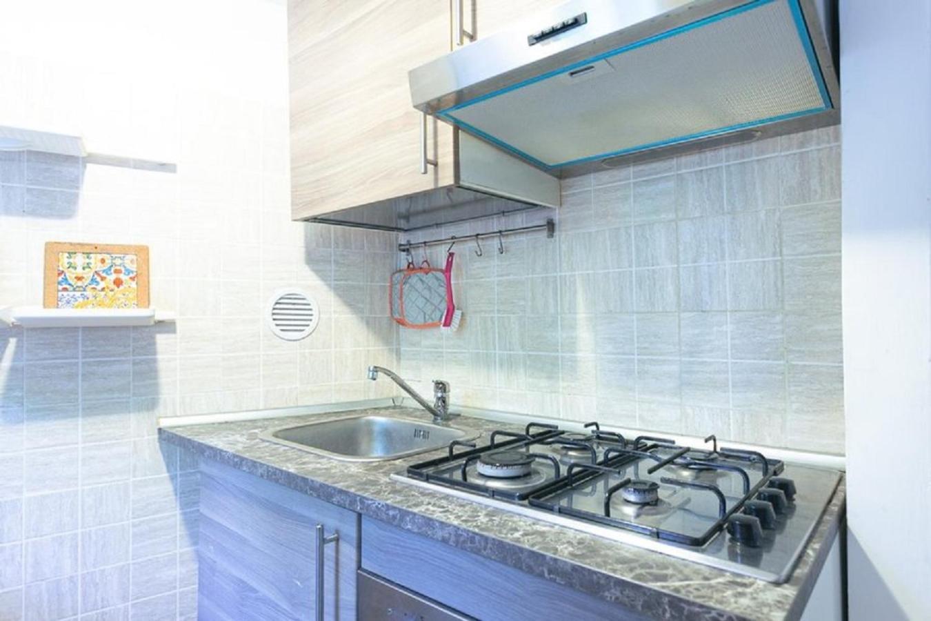 Apartment Vatican Canal 9-11 *