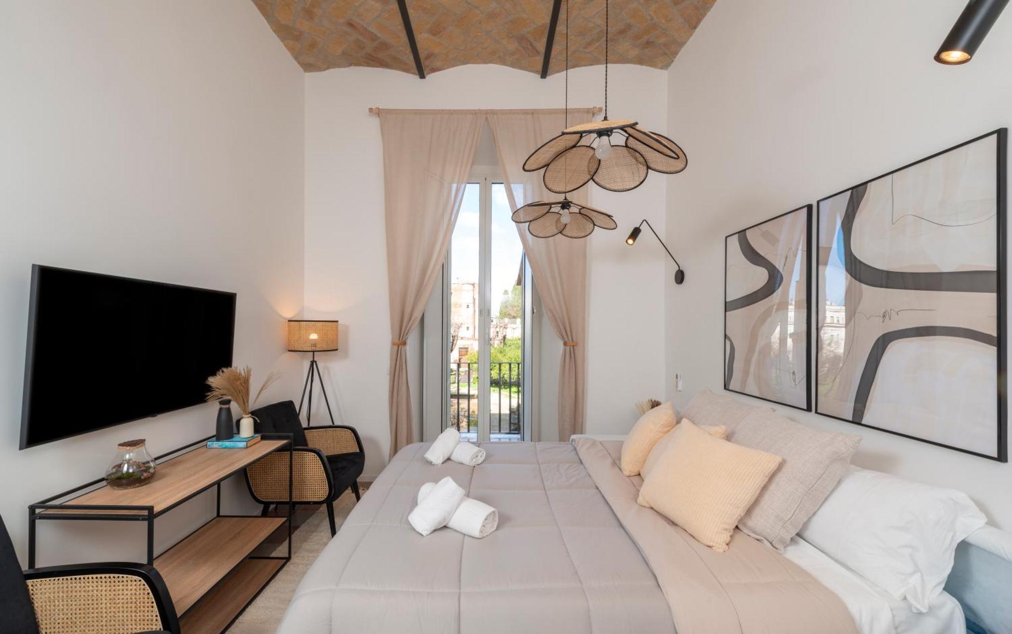 Colosseo Flats And Penthouse Apartment