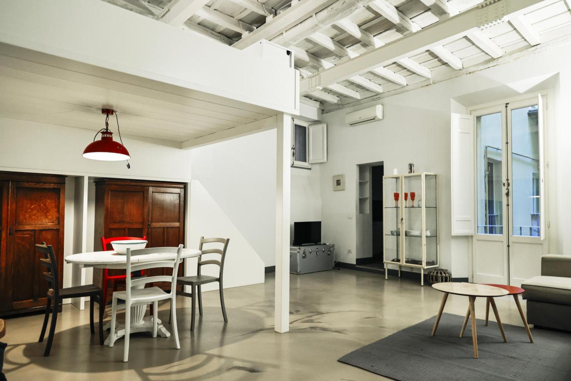 Stylish Loft In Monti Area, Near Colosseum Apartment