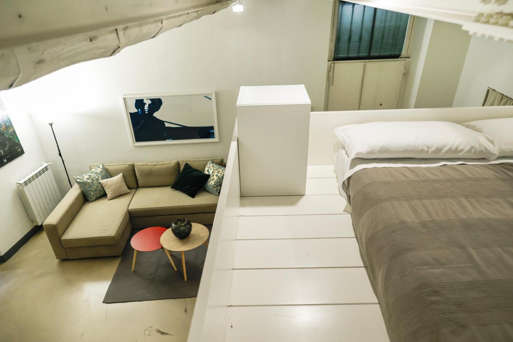 Stylish Loft In Monti Area, Near Colosseum Apartment
