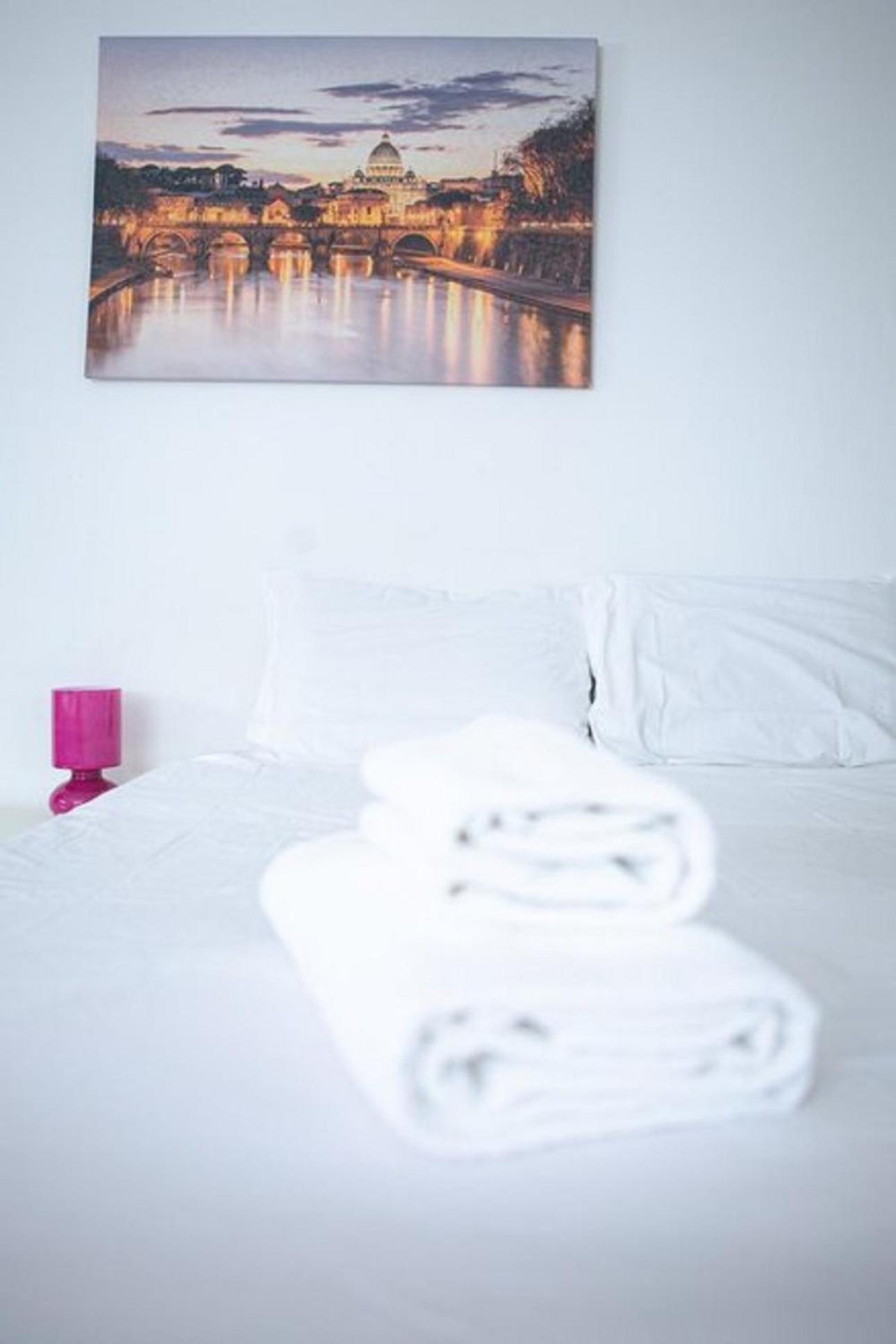 Vatican Canal 9-11 Apartment Rome