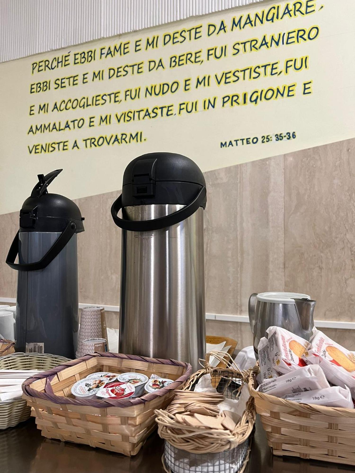 Hostel Foresteria Esercito Della Salvezza *