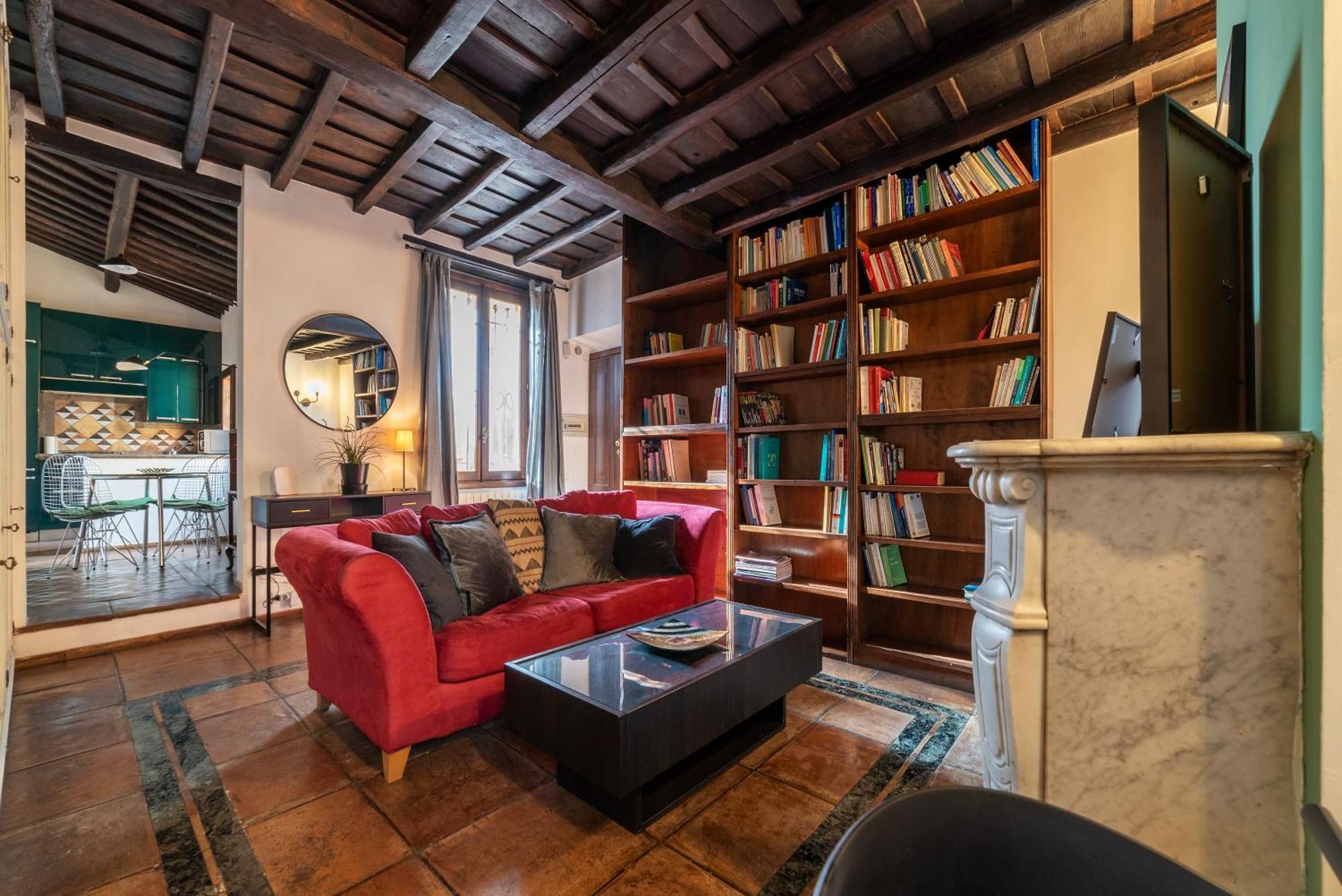 Cozy Trevi Romance Rome
