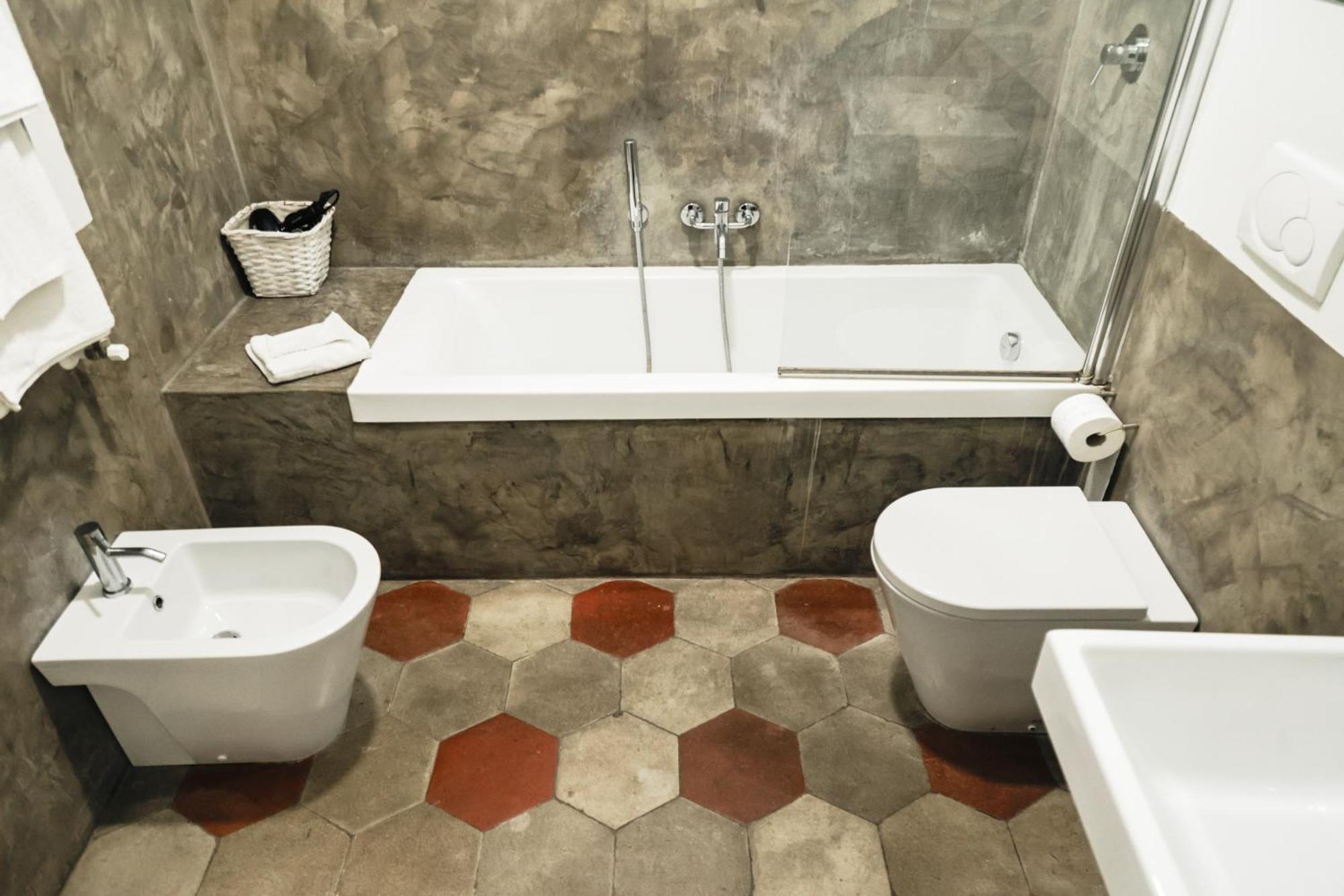 Stylish Loft In Monti Area, Near Colosseum * Rome