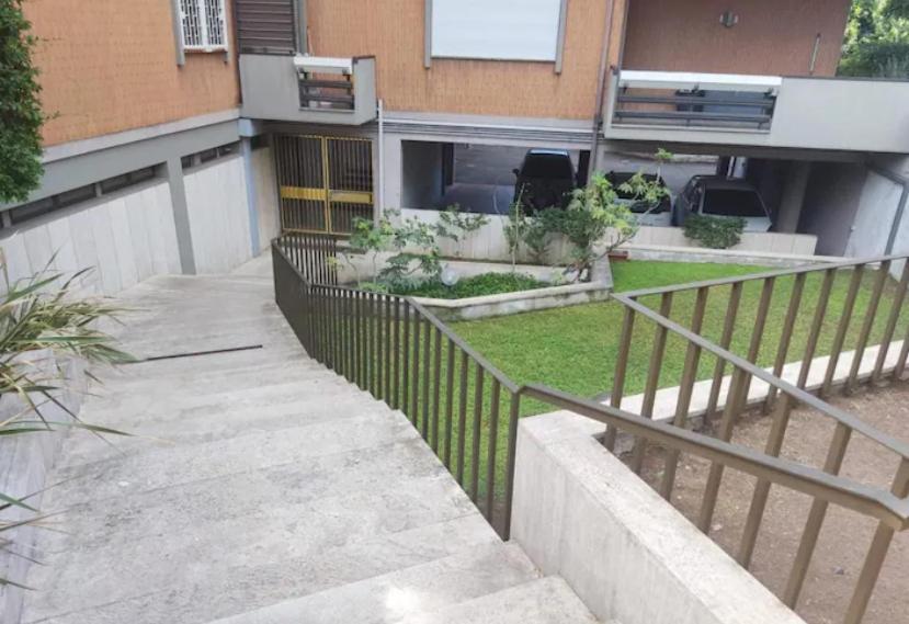 Confortevole, Con Parcheggio Gratuito Appartamento